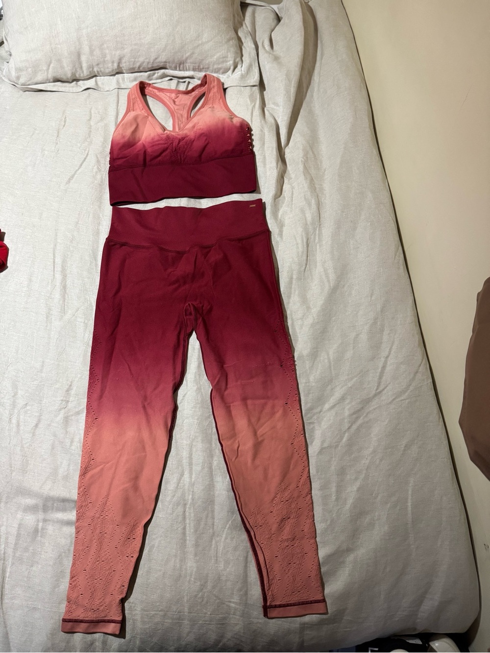PINK Victoria’s Secret Active Ombre Seamless Legging & Sports Bra Set Size Large